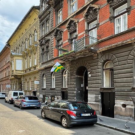 Charming & Cozy Central 1Bedrm Suites Boedapest Buitenkant foto